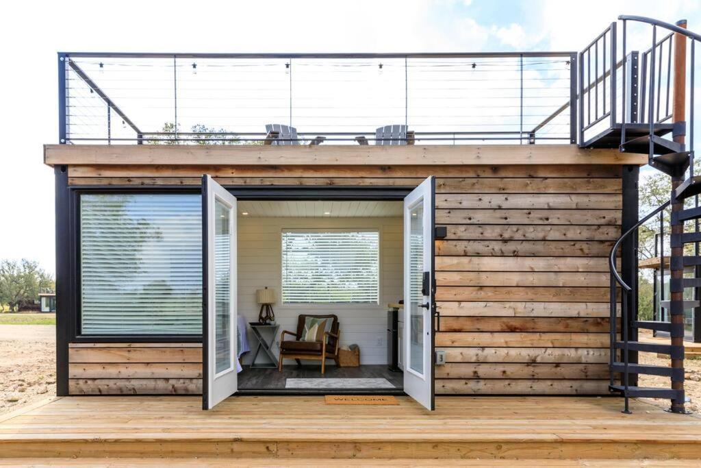 New The Sunset Luxury Container Home Fredericksburg Zewnętrze zdjęcie