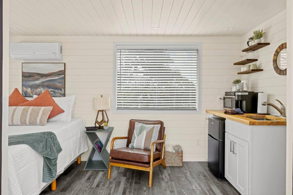 New The Sunset Luxury Container Home Fredericksburg Zewnętrze zdjęcie