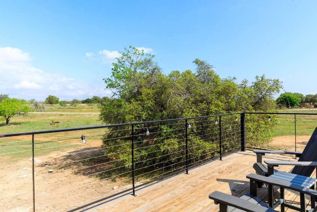New The Sunset Luxury Container Home Fredericksburg Zewnętrze zdjęcie